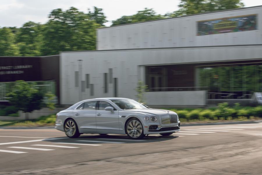  Bentley Flying Spur First Edition 2019 года  (NA) (фото 7 из 40)